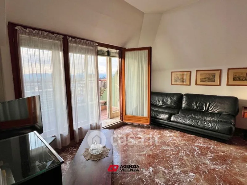 Soggiorno - Penthouse con vista panoramica a Vicenza