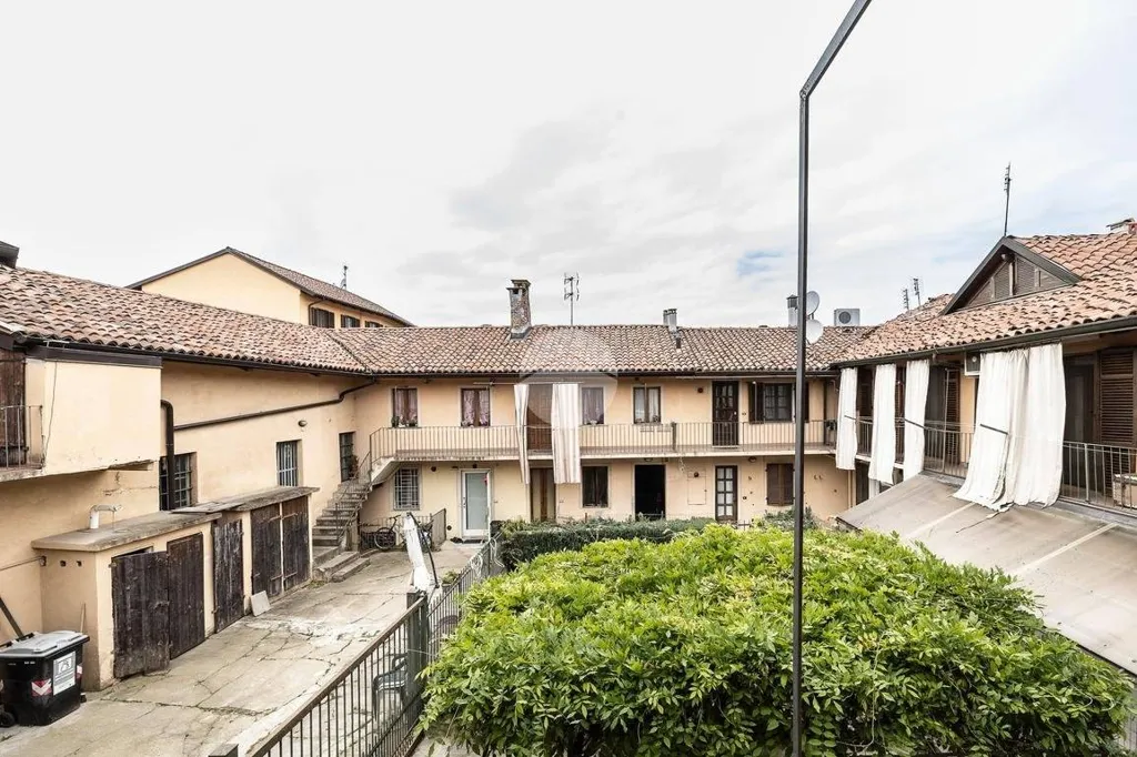 Giardino - Rustic-Style Flat with Balcony in Chieri