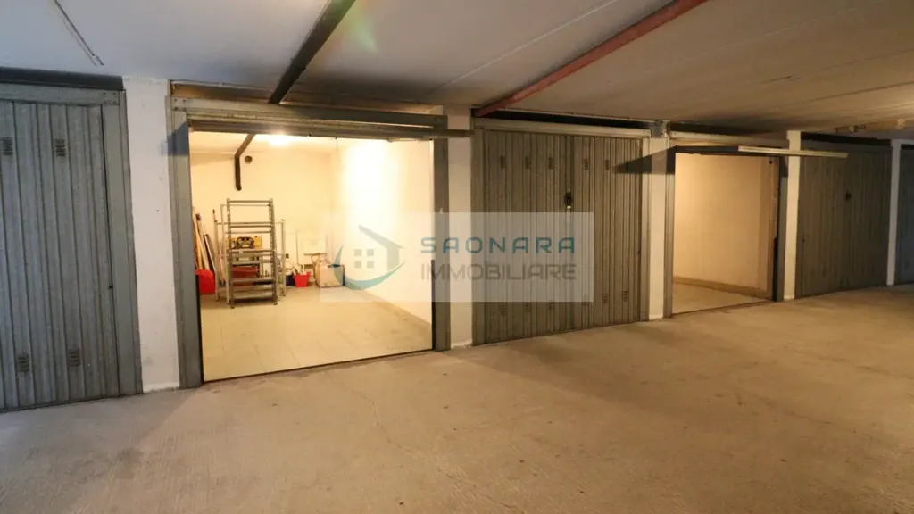Garaaž - Apartment with Balcony in Saonara