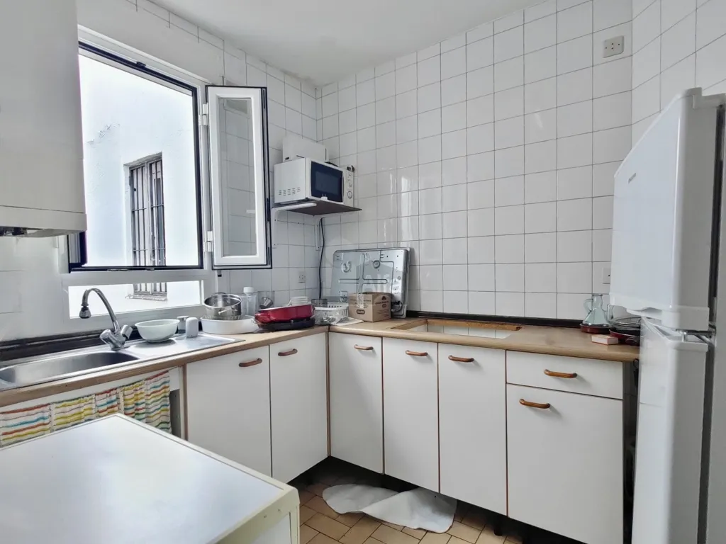 Cuisine - Bright Apartment with Balconies in Madrid