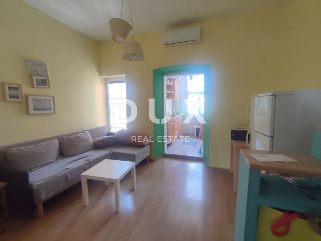 Elutuba - 1-Bedroom Apartment in Pula's Historic Centre