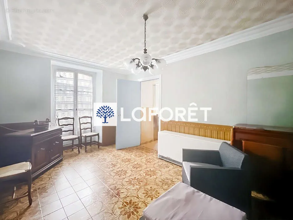 Séjour - Appartement avec Jardin au Cœur de Crespières