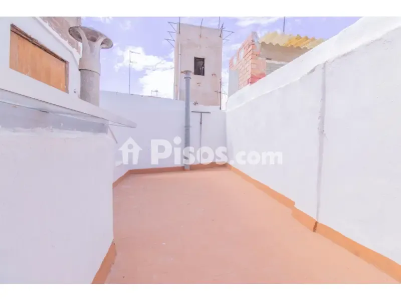 Giardino - Traditional Chalet with Balcony in Burriana