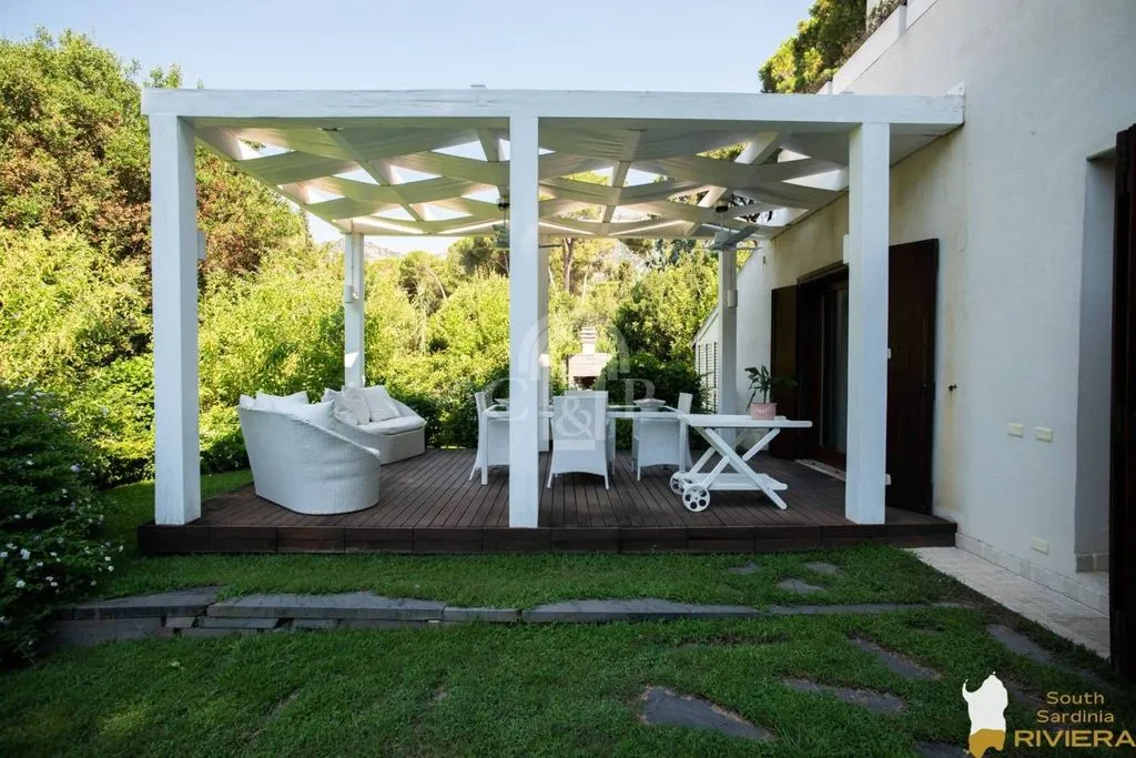 Terrasse - Villa with Garden in Is Morus, Pula