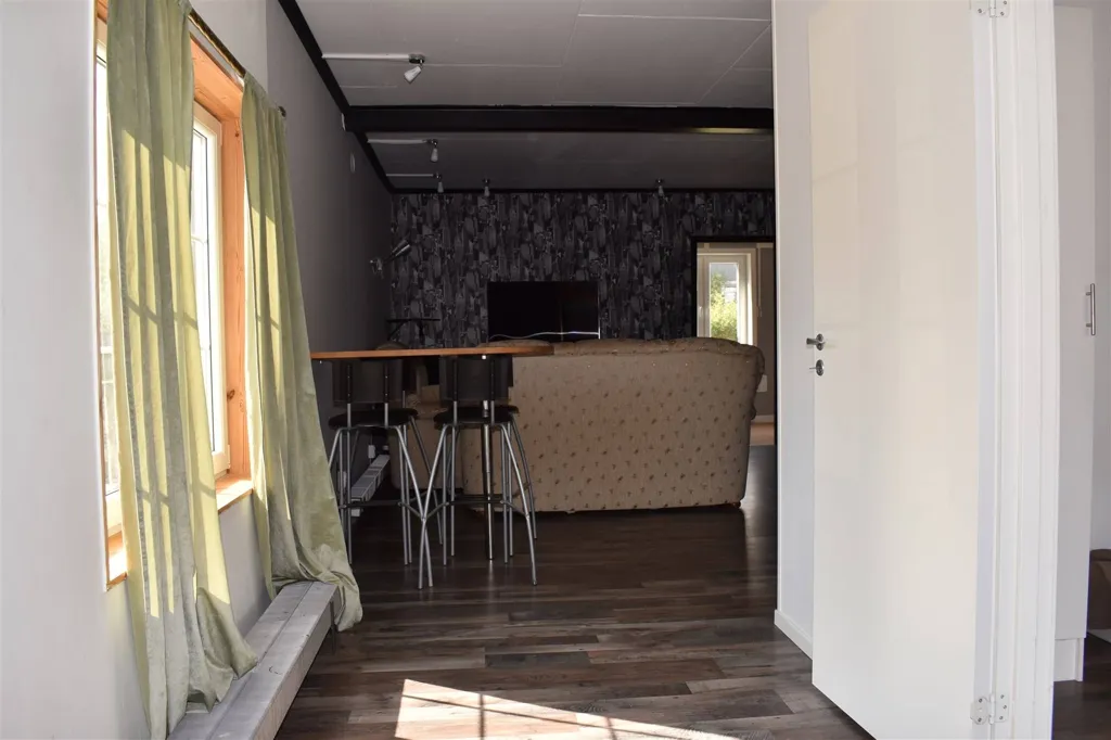 Ingresso - Flexible Property with Renovations in Ädelfors