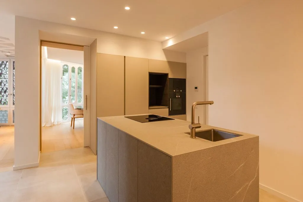 Köök - Luxury Apartment with Hexagonal Design in Barcelona