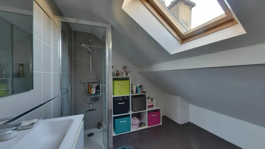 Vannitoad - Charming Maison with Garden in Noisy-le-Sec