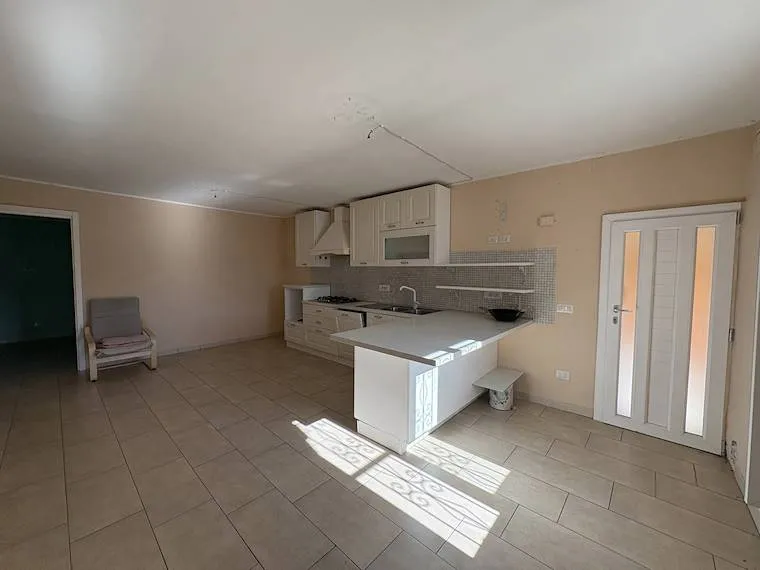 Küche - Rearranged Apartment with Balcony in Gallicano
