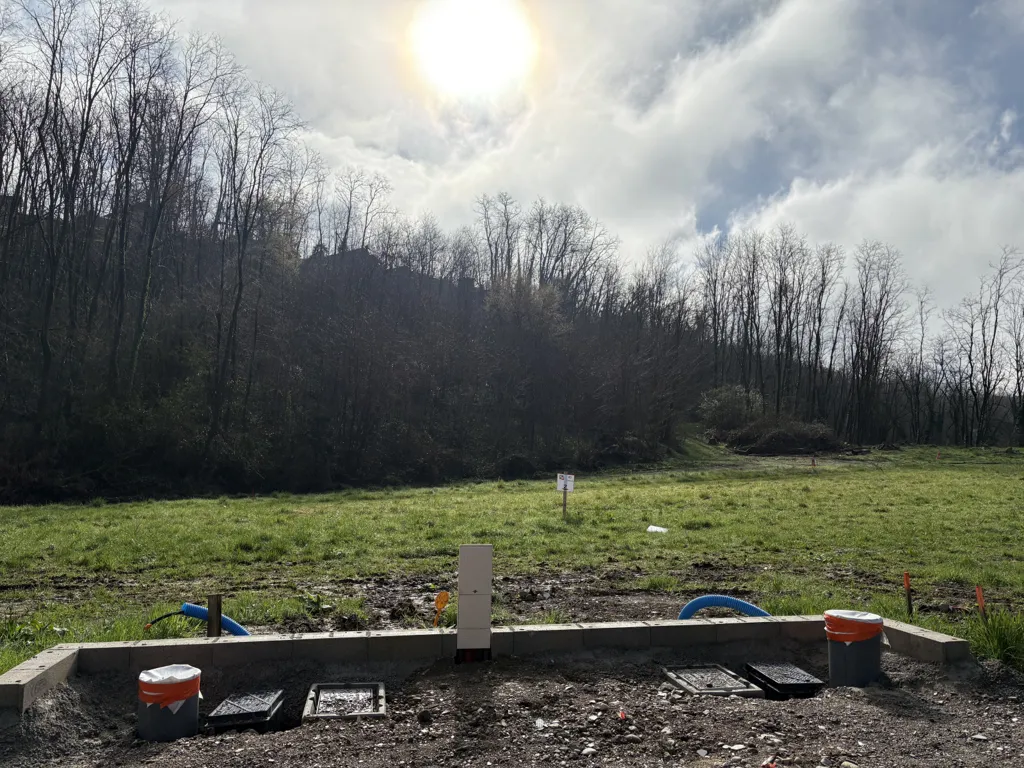 Giardino - Viabilised Plot with Forest View in Voglans
