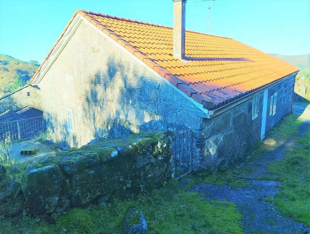 Välivaade - Stone Chalet with Terrace in Lugar Seixido
