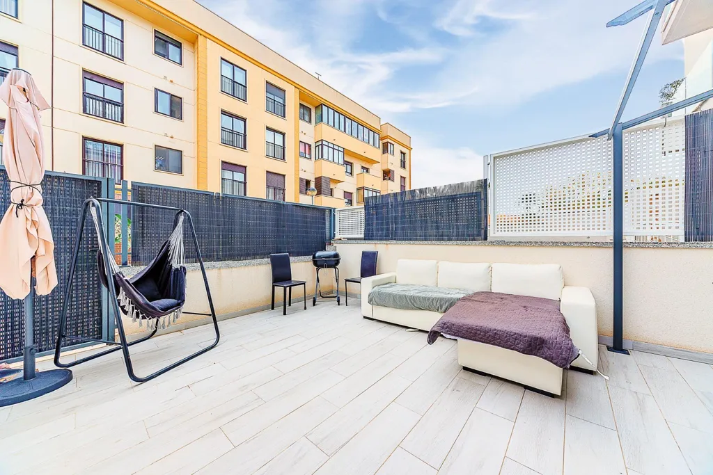 Terrasse - Modern Flat with Terrace in Ciudad Jardín, Elche