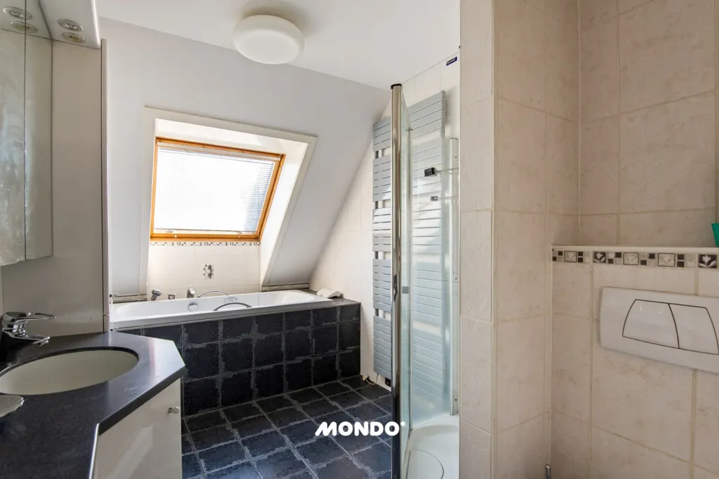 Salles de bain - Appartement Duplex avec Balcon au Cœur de Willebroek