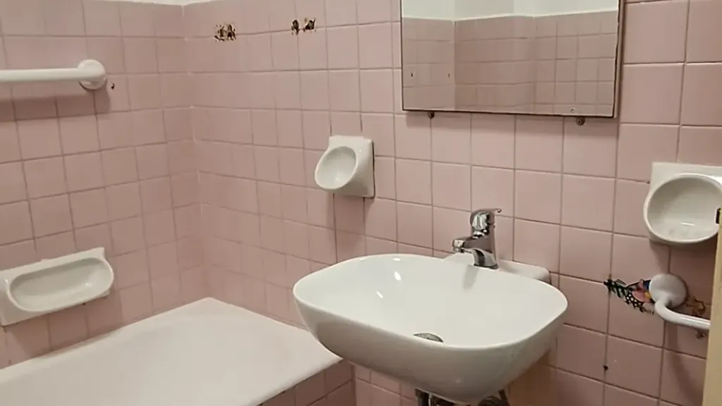Salles de bain - Apartment with Balcony in Ancona