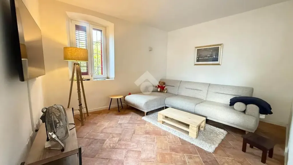 Elutuba - Rustic Duplex with Terrace in Paratico