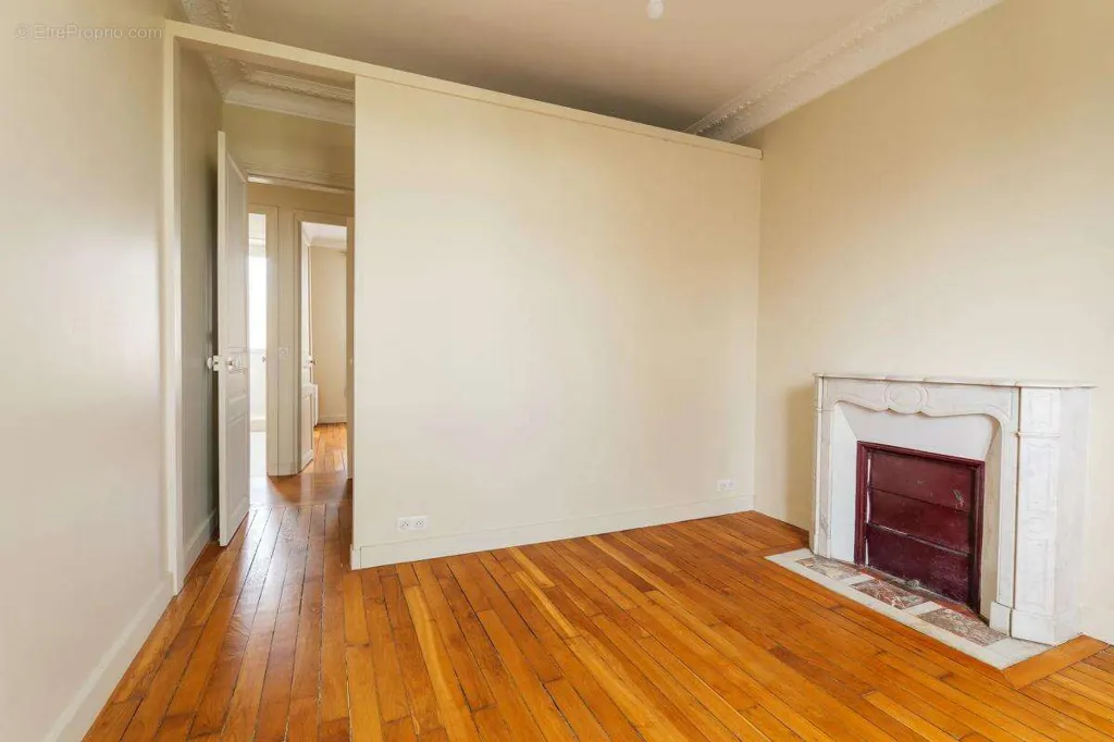 Elutuba - Haussmannian Flat with Garden View in Raincy