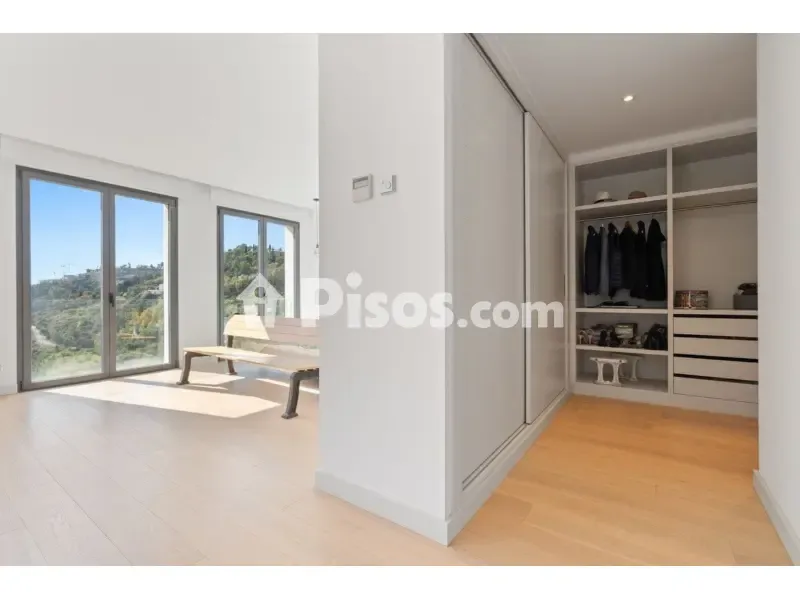Toad - Modern Villa with Panoramic Views in El Madroñal