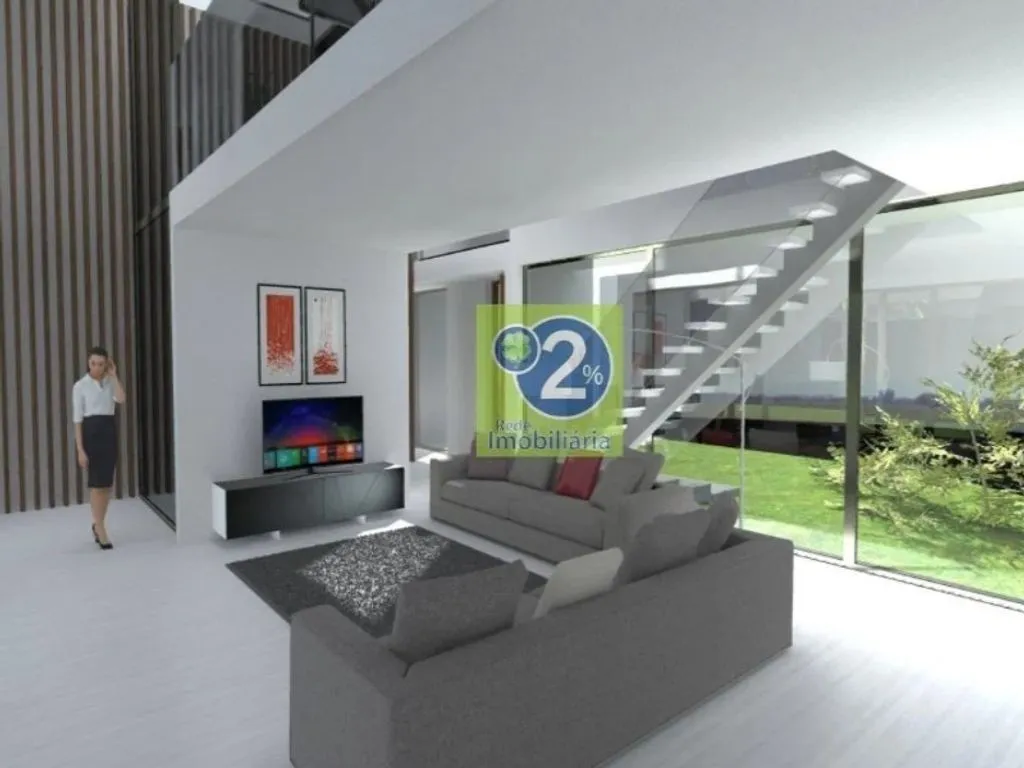 Luxury House with Pool in Charneca de Caparica