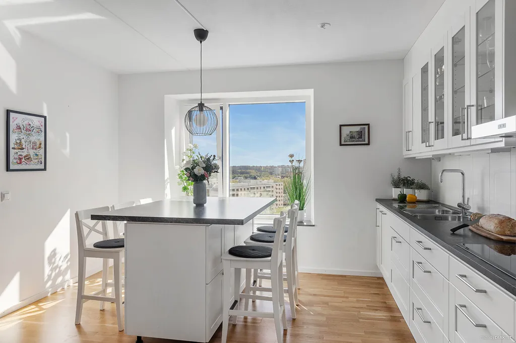 Cucina - Modern Apartment with Panoramic View in Kista Tower