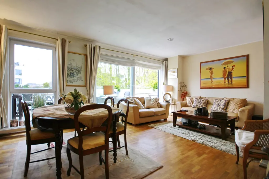 3 magamistoaga korter asukohas Woluwe-Saint-Lambert