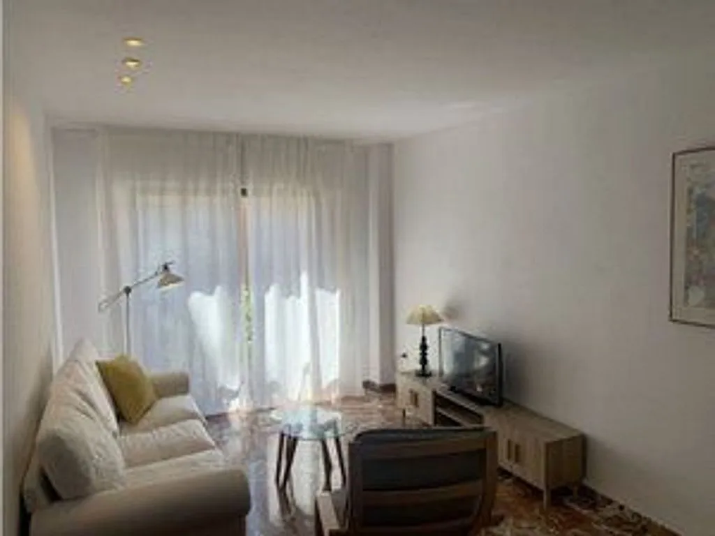 Séjour - Furnished Flat with Balcony in Granada