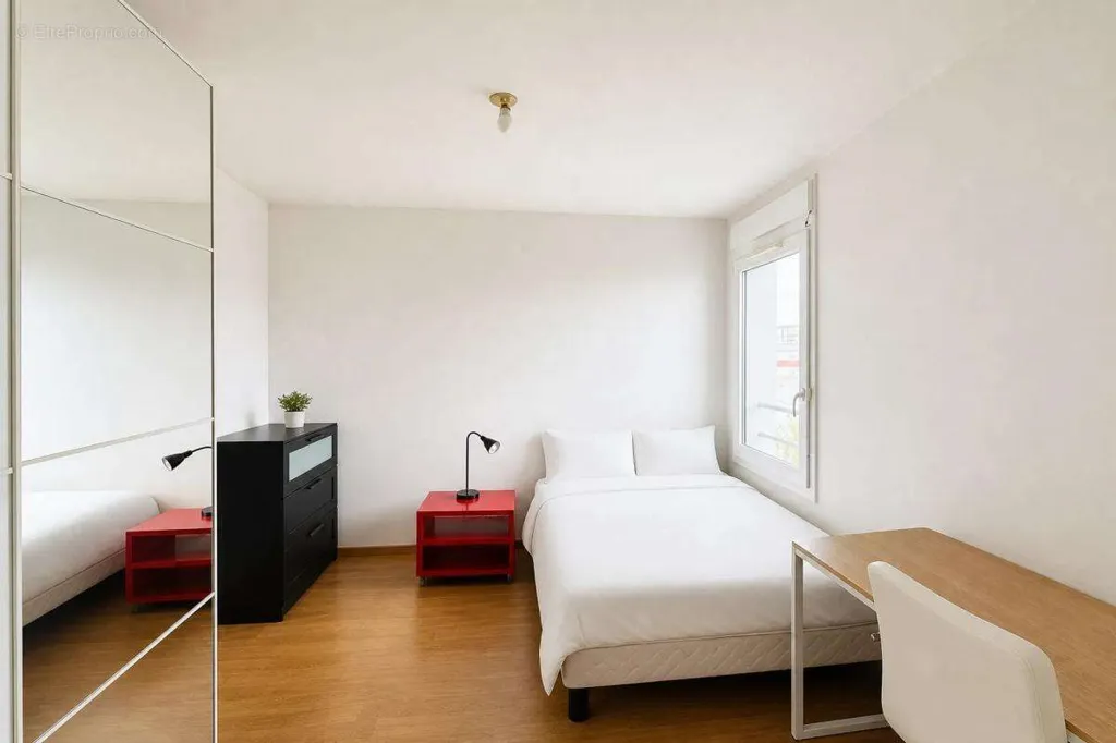 2-room apartment in Nanterre