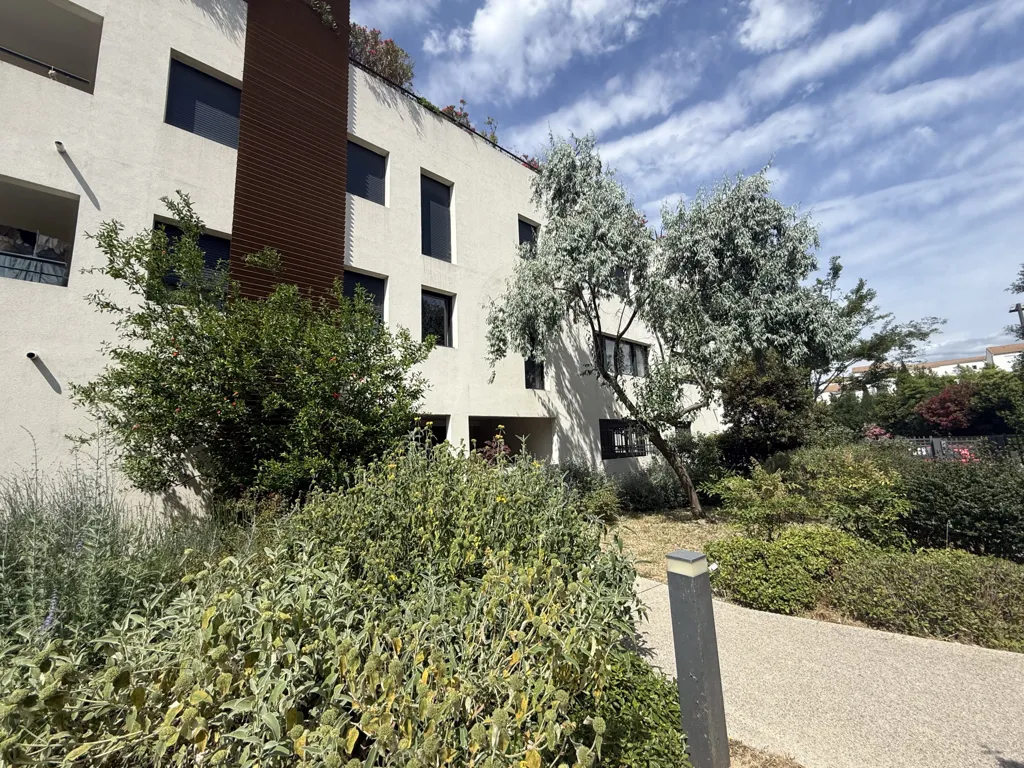 Extérieur - Appartement T2 avec Terrasse dans le Quartier Ovalie à Montpellier