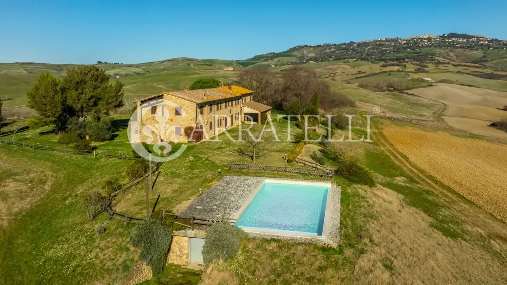Õhuvaade - Rustic Farmhouse with Pool near Volterra