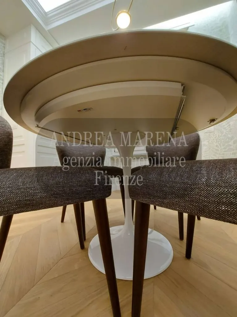 Salle à manger - Fully Furnished Flat with Balcony in Florence