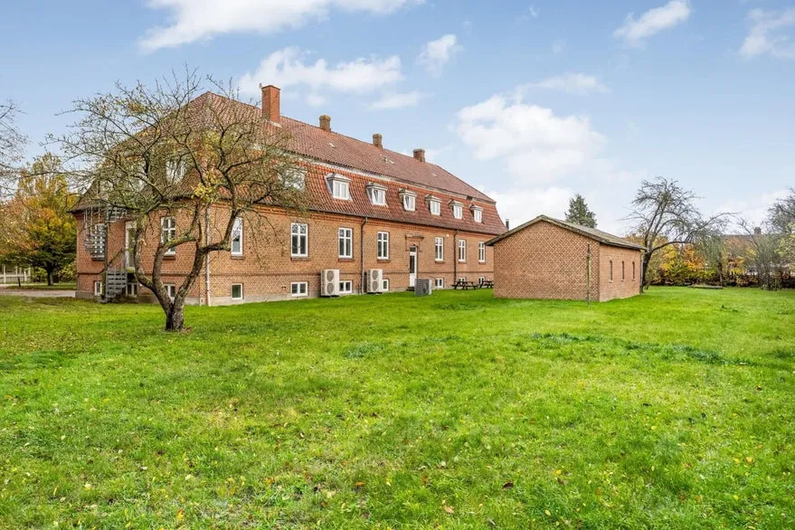 Extérieur - Online Hotel with Classic Architecture in Holeby