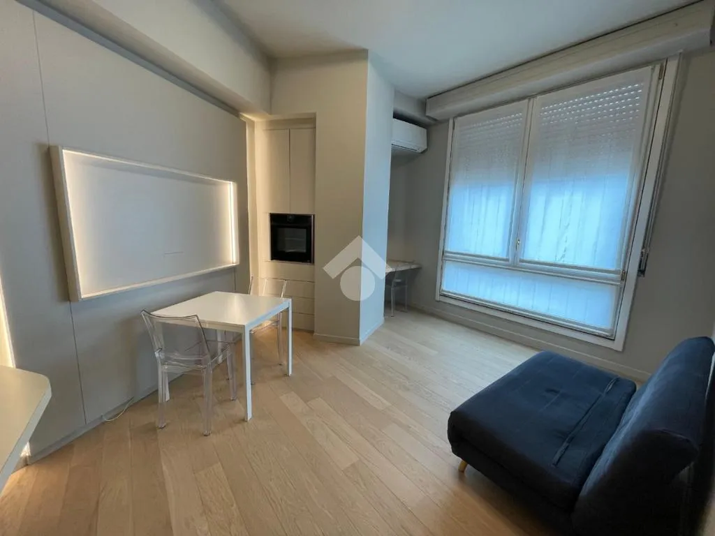 Soggiorno - Rearranged 2-Bedroom in Central Milan