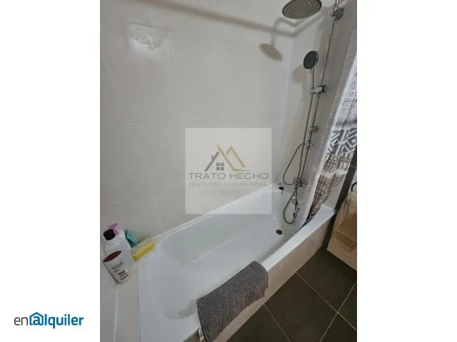 Bathrooms - Apartment with Pool in Canet d'en Berenguer