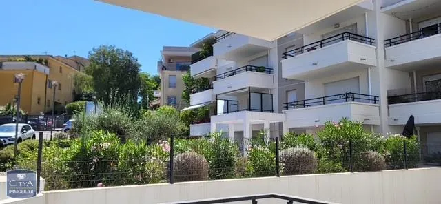 Balcon - Appartement 3 Pièces avec Balcon dans le Sud de Grasse