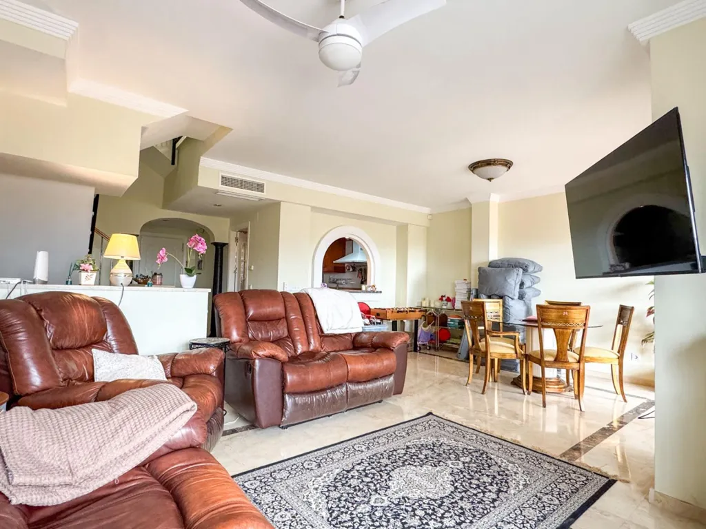 Elutuba - Townhouse with Sea Views in La Duquesa, Manilva