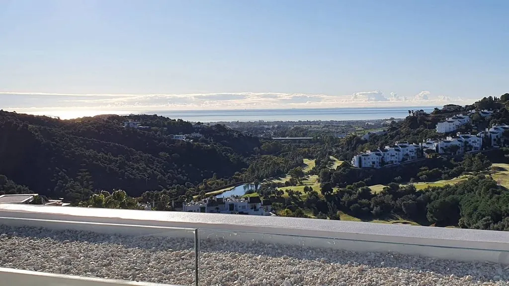 Rõdu - Sea-View Plot in Lomas de La Quinta, Benahavís
