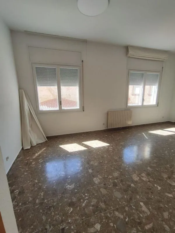 Pièces - Apartment with Central Location in Reus