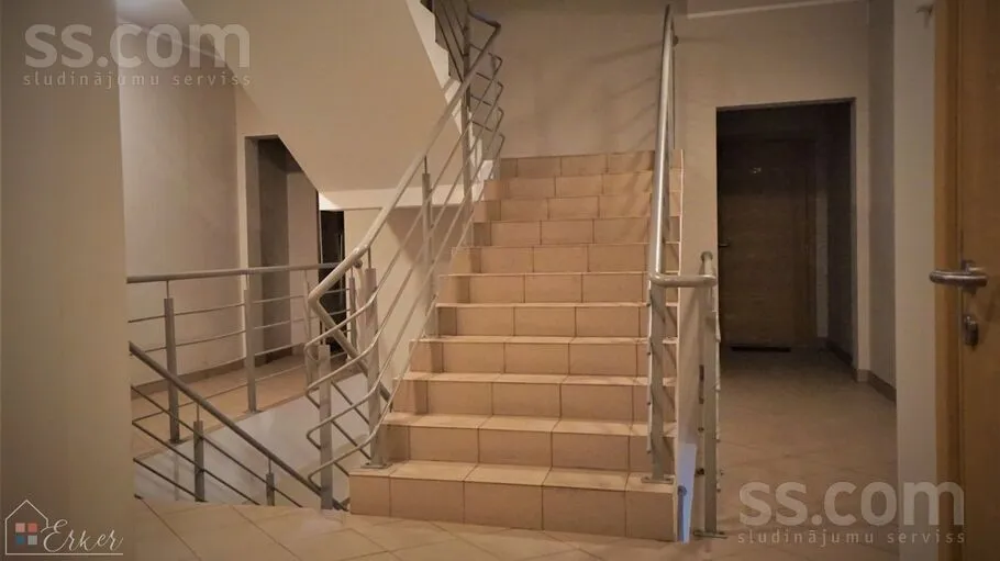 Toad - Spacious Apartment with High Ceilings in Riga Centre