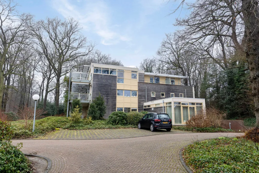 Välivaade - Penthouse with Three Balconies in Rolde Centre