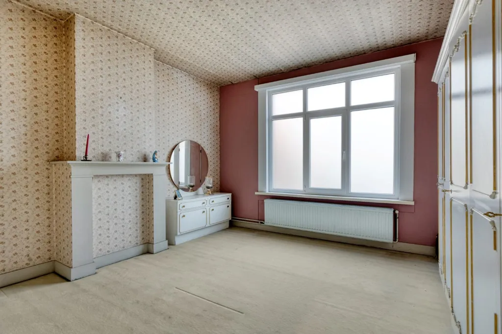Magamistoad - Renovatable Shop-Residence in Herentals