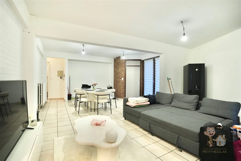 Séjour - Duplex Rénové avec Balcon au Cœur de Châtelet