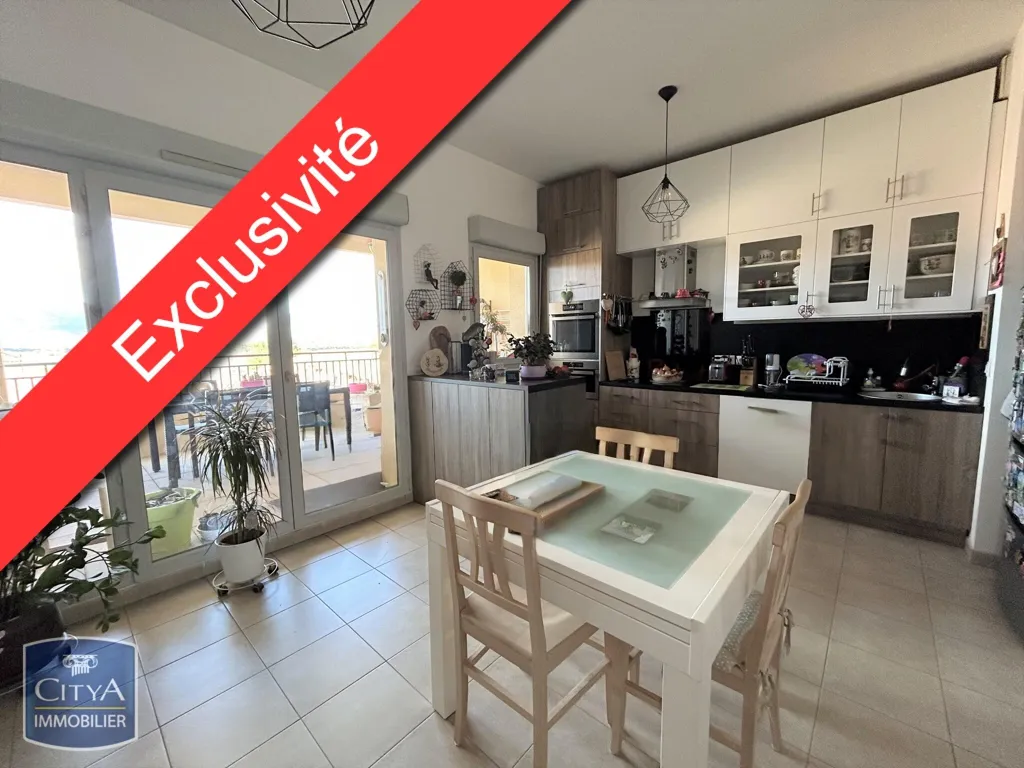 Cuisine - Appartement avec Terrasse et Vue à Peynier