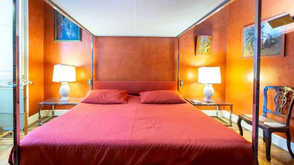 bedroom
