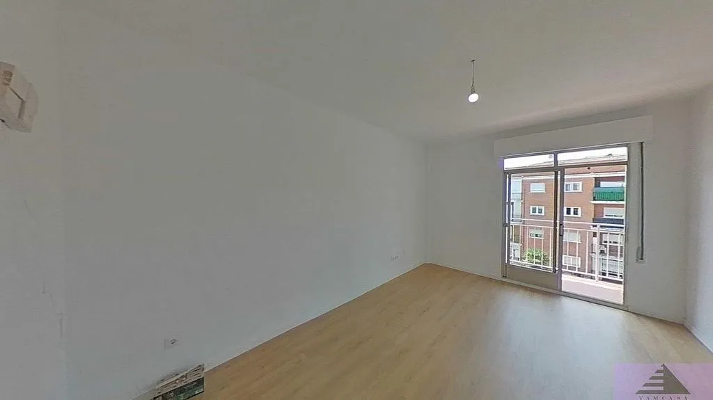 Pièces - Fully Renovated Flat with Metro Access in Fuenlabrada