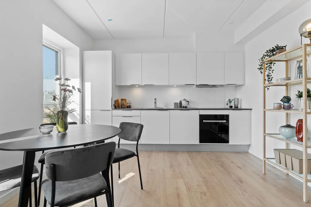Dining Room - Modern Apartments with Balcony in Viborg