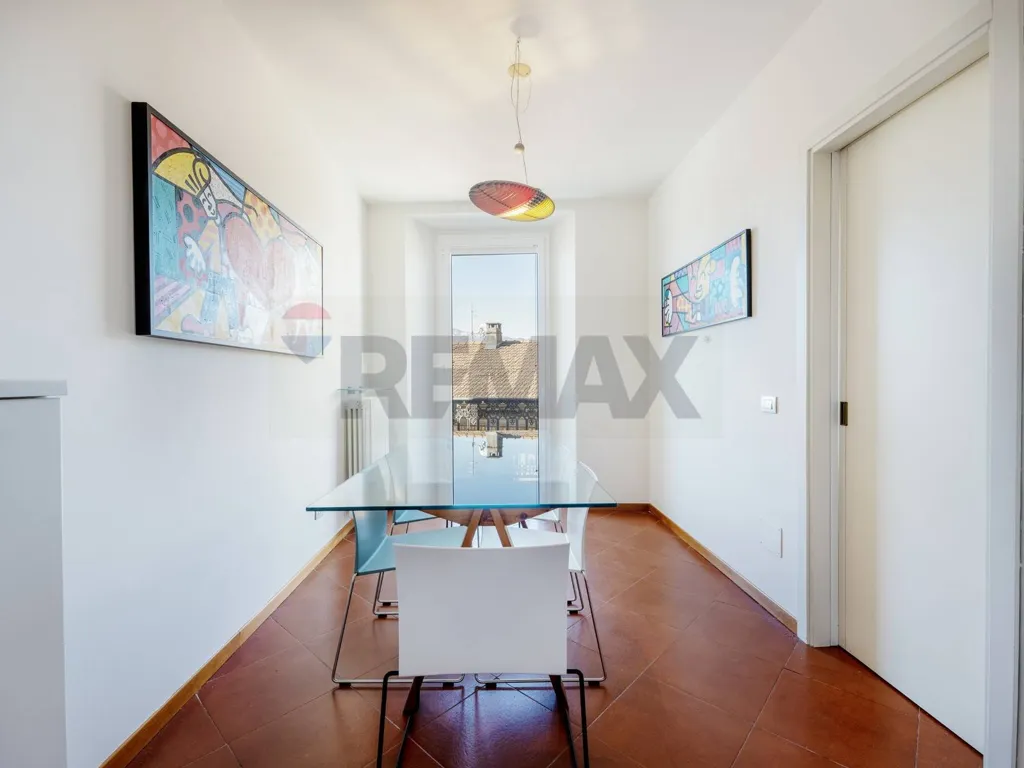 Sala da pranzo - Charming Apartment with Balcony in Verbania
