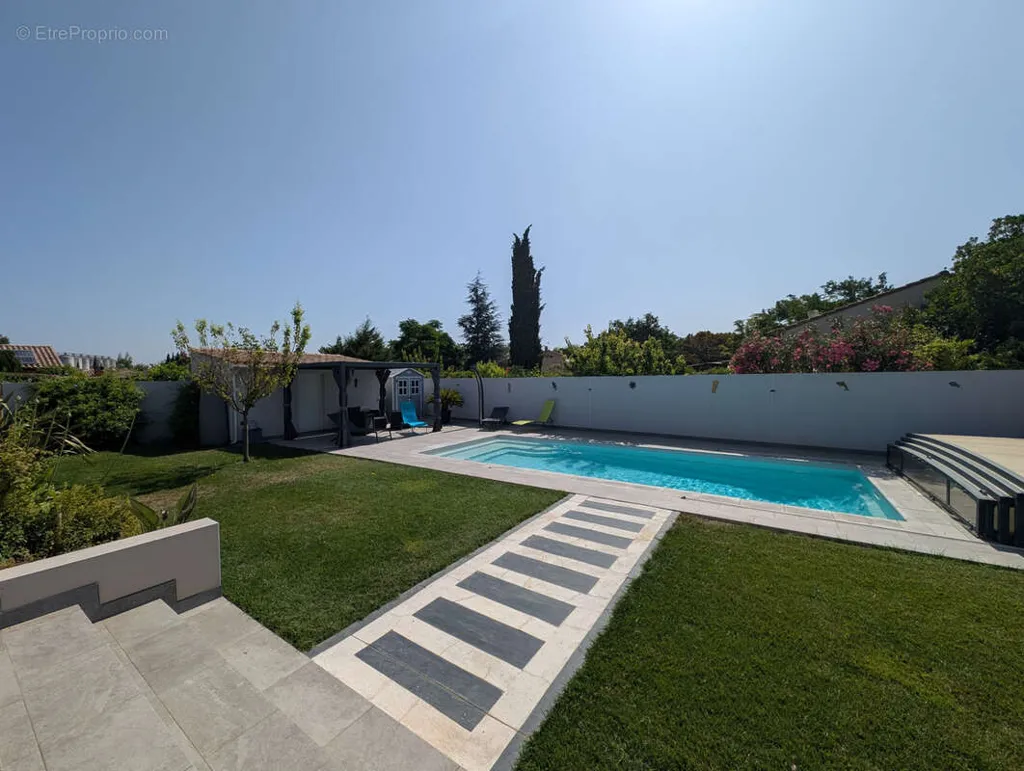 Bassein - Luxury Villa with Pool in Canet