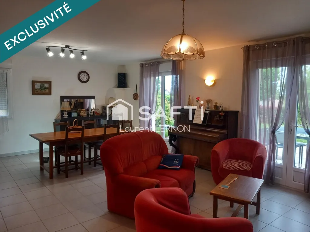 Elutuba - Contemporary House with Panoramic View in Faverney
