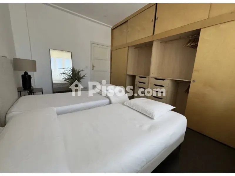 Chambres - Apartment with Balcony in Chamberí