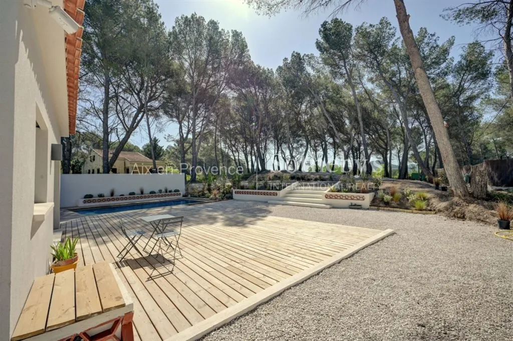 Bassein - Contemporary Villa with Pool in Ventabren