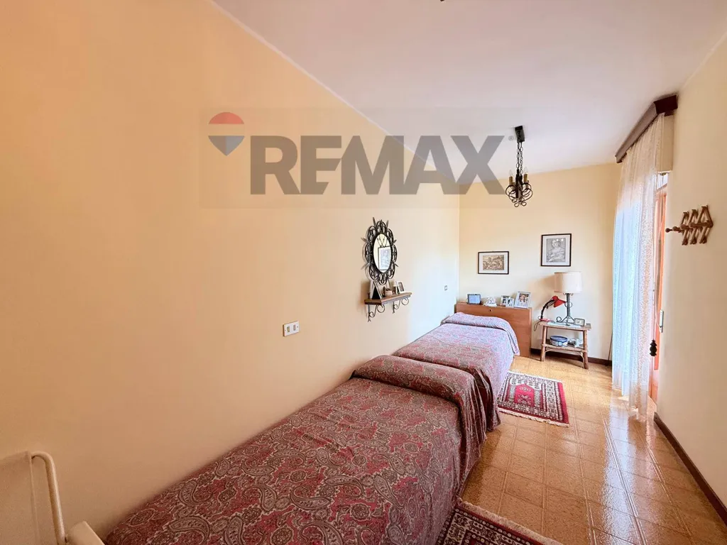 Chambres - Independent House with Terrace in Popiglio