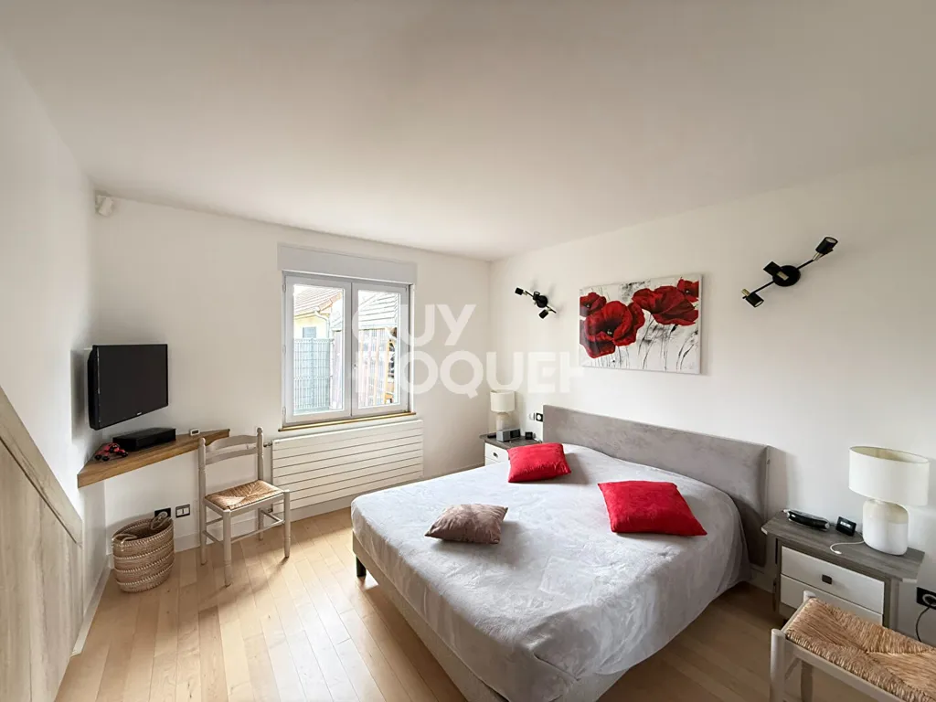 Camere da letto - Renovated House with Pool in Quiet Area